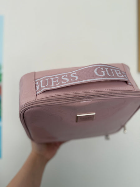 GUESS MALETA DE MAQUILLAJE PROFESIONAL ROSADA