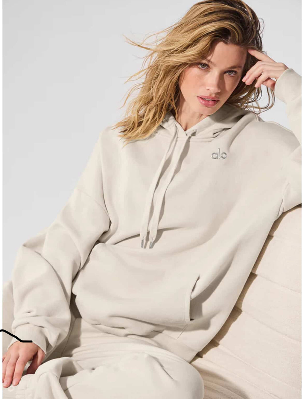 POLERON ALO CREMA TALLA XS PREVENTA