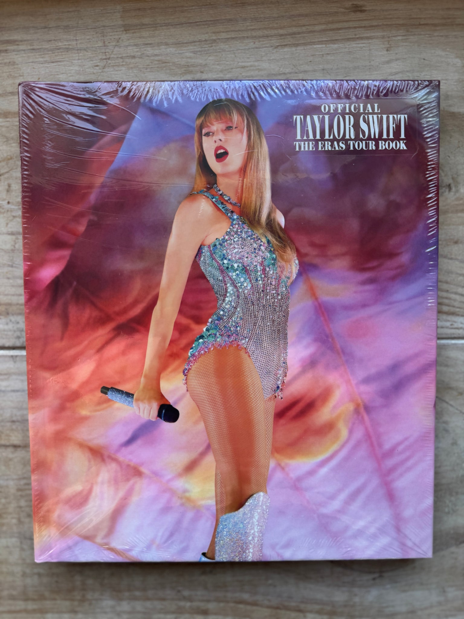 LIBRO TAYLOR SWIFT THE ERAS TOUR EDICION LIMITADA