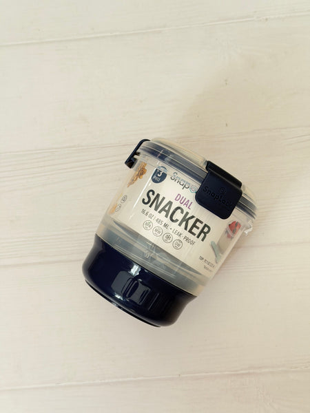 SNACK BOX AZUL MARINO ANTIDERRAME 2 DIVISIONES CON CUBIRTOS
