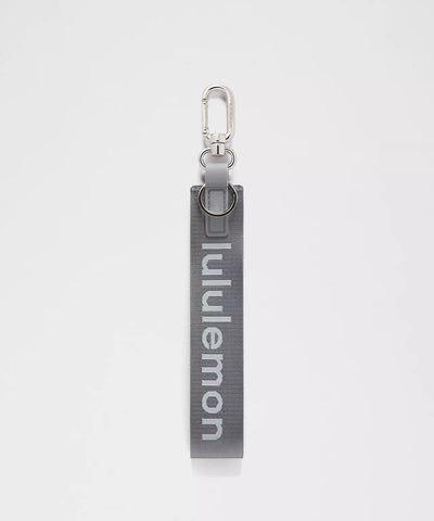 LULULEMON LLAVERO GRIS PREVENTA