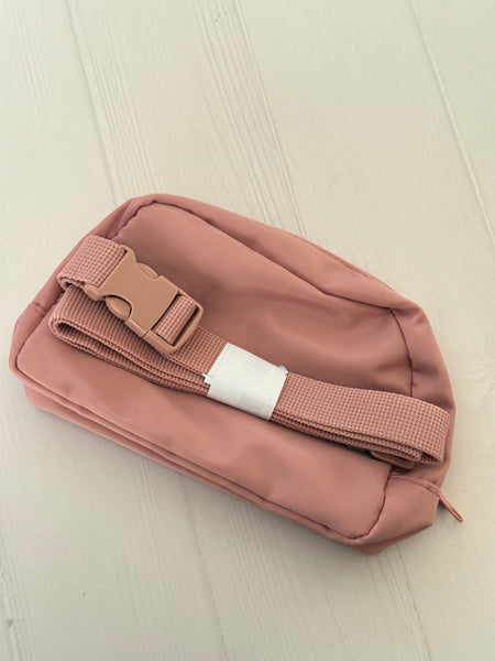 BANANO ROSADO VIEJO  ESTILO LULULEMON