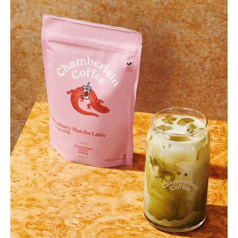 CHAMBERLAIN  STRAWBERRY MATCHA LATTE CON OATMILK 10 OZ