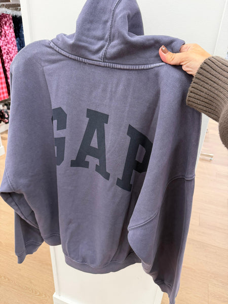POLERON GAP AZUL/GRIS PREVENTA