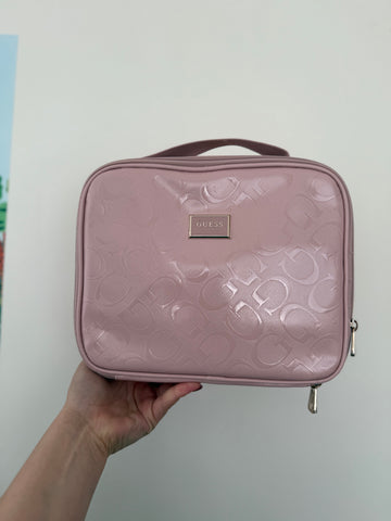 GUESS MALETA DE MAQUILLAJE PROFESIONAL ROSADA